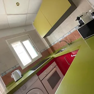 Centrica Y Tranquila Apartamento